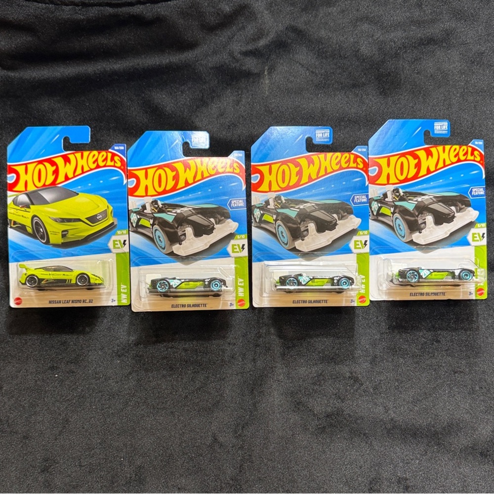 4 Hot Wheels Treasure Hunts Electric Vehicle Series BUNDLE